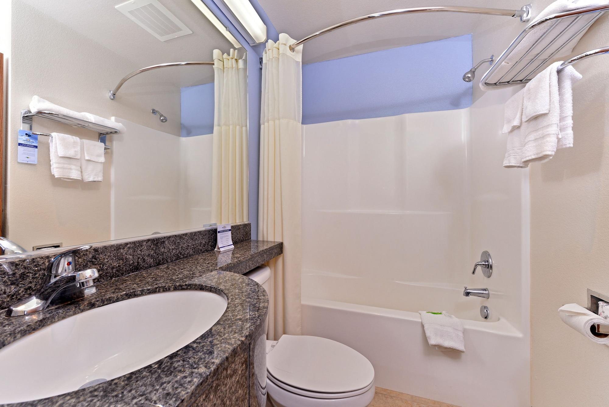 Microtel Inn & Suites By Wyndham Klamath Falls Ngoại thất bức ảnh
