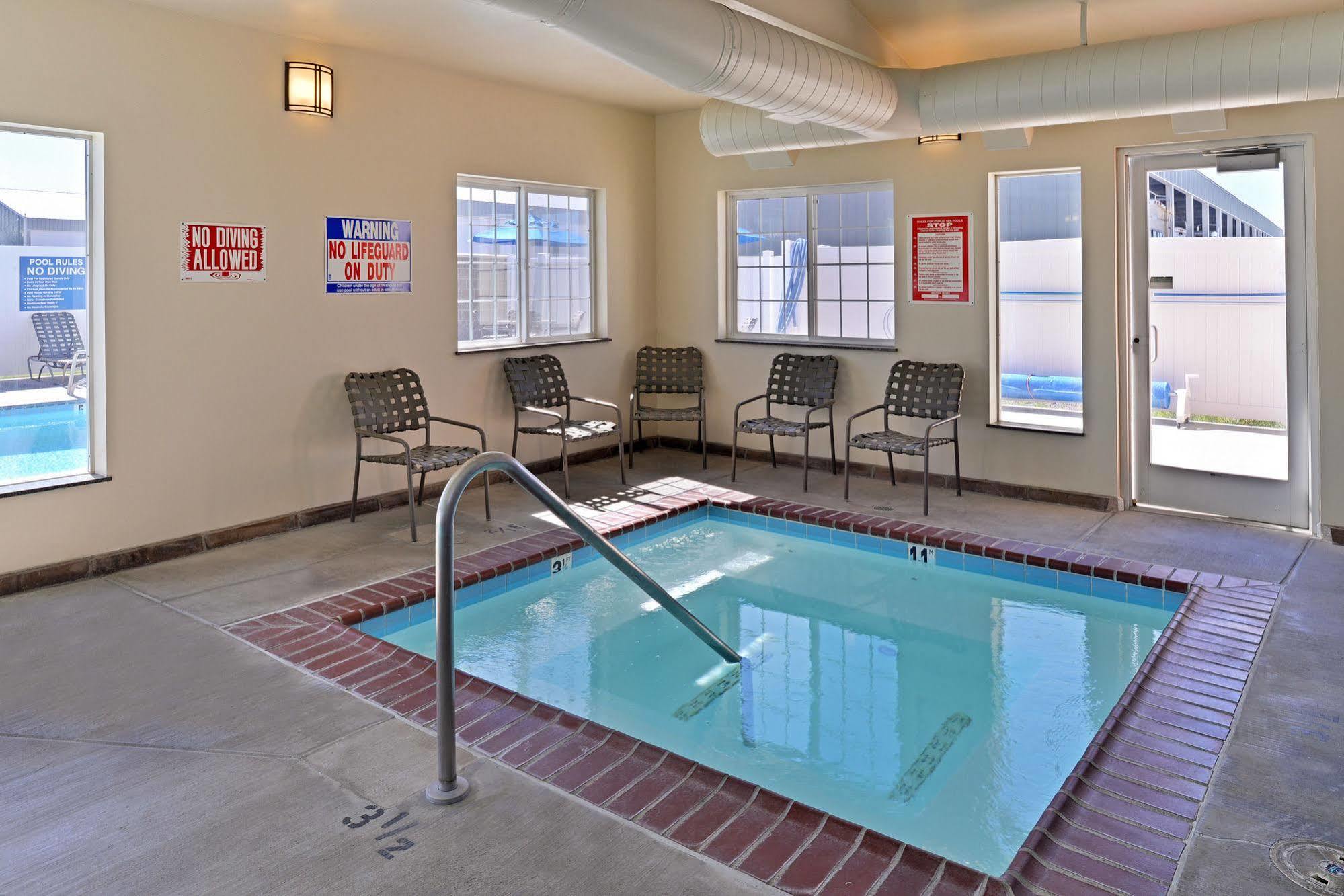 Microtel Inn & Suites By Wyndham Klamath Falls Ngoại thất bức ảnh