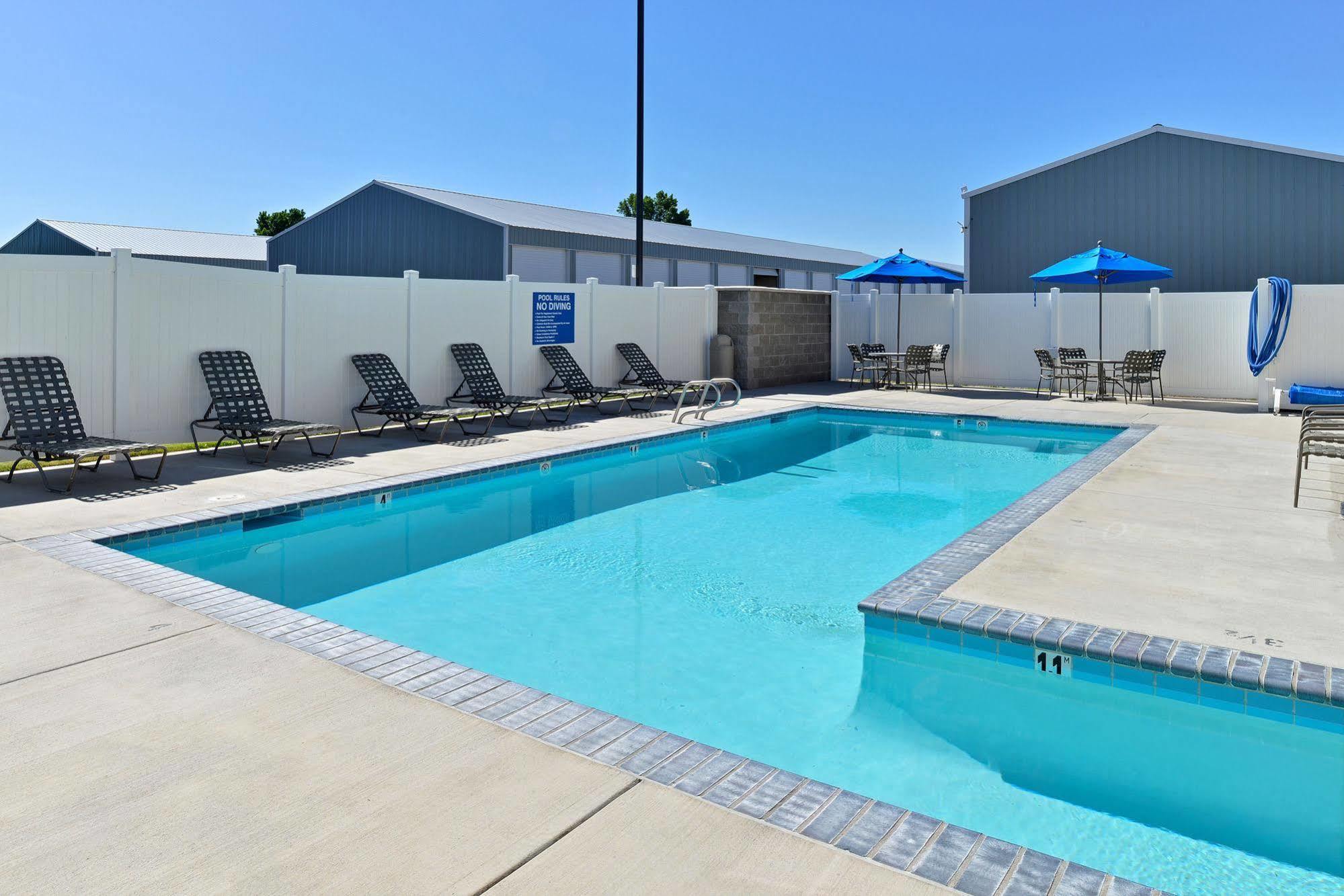 Microtel Inn & Suites By Wyndham Klamath Falls Ngoại thất bức ảnh
