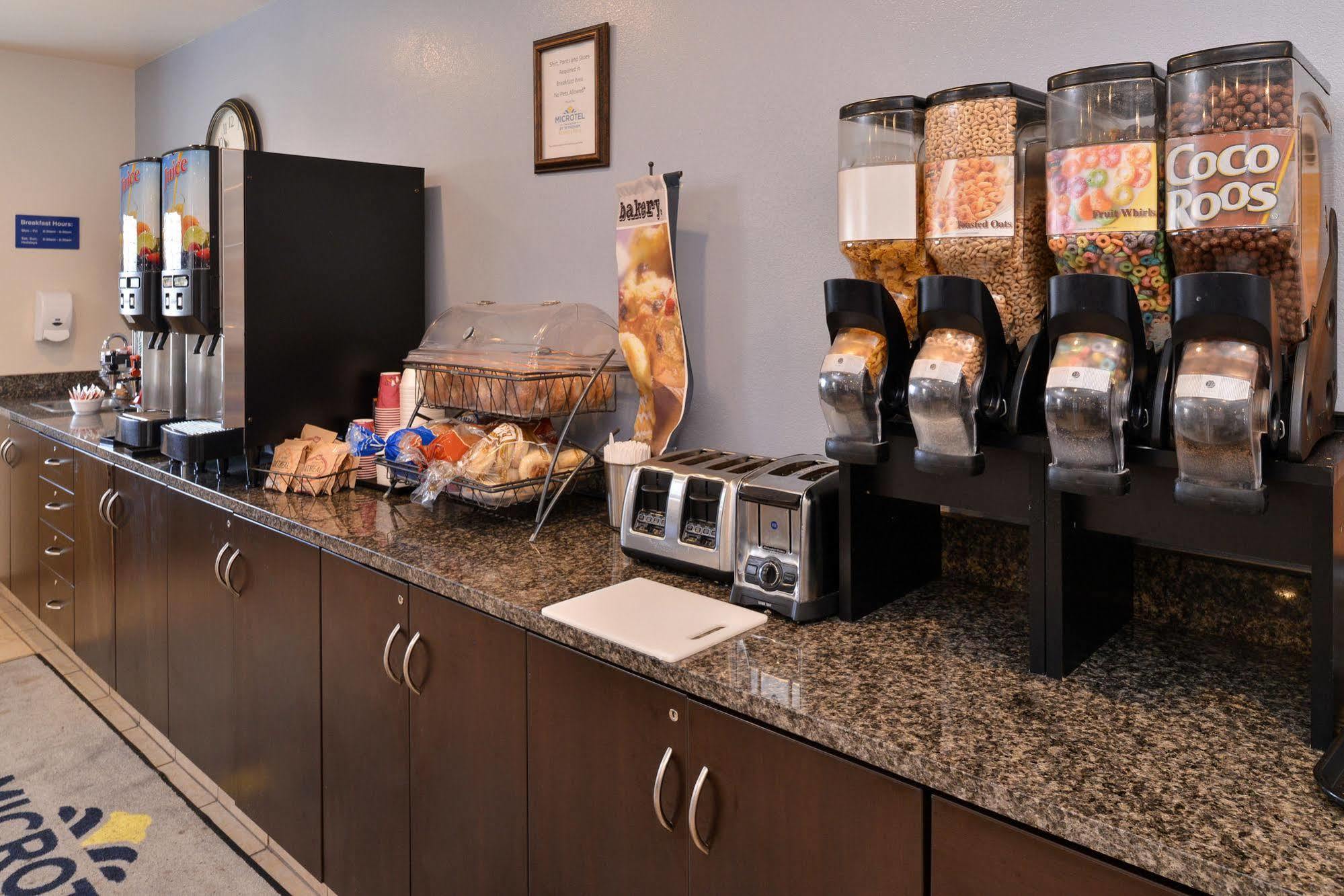 Microtel Inn & Suites By Wyndham Klamath Falls Ngoại thất bức ảnh