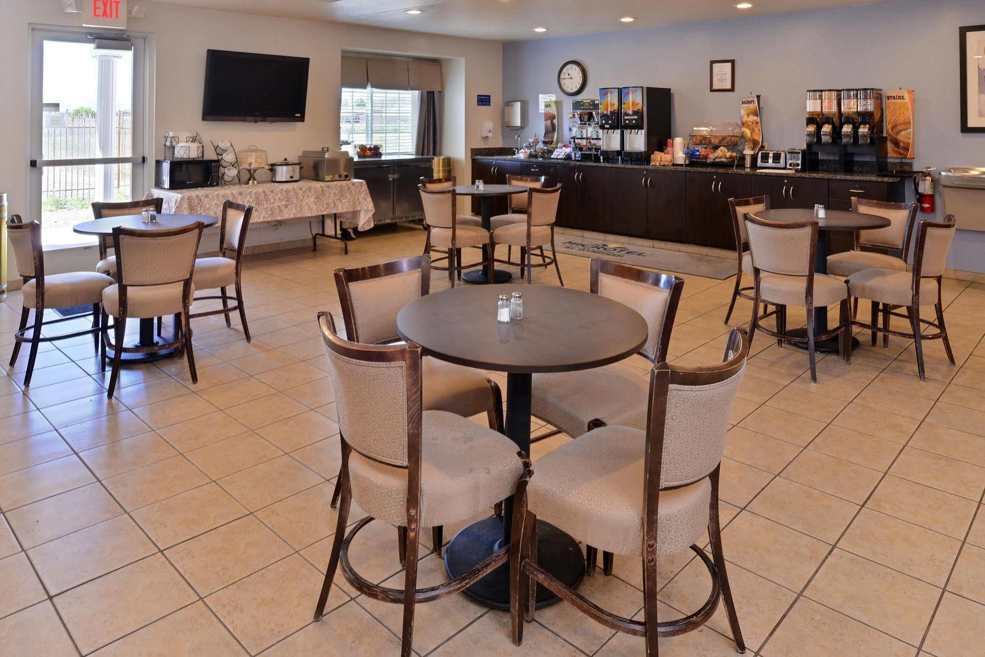 Microtel Inn & Suites By Wyndham Klamath Falls Ngoại thất bức ảnh
